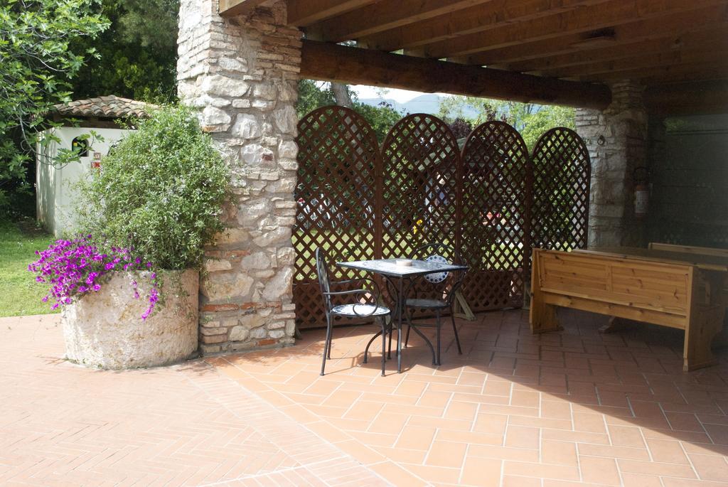 Agriturismo La Breda Guest House San Felice del Benaco Bagian luar foto